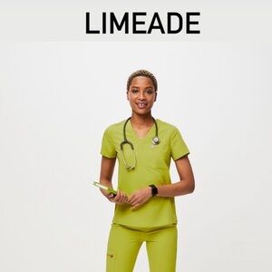 Fig’s limeade Catarina scrub top